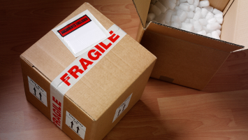 Cách đóng gói hàng dễ vỡ khi ship hàng cần lưu ý những gì?